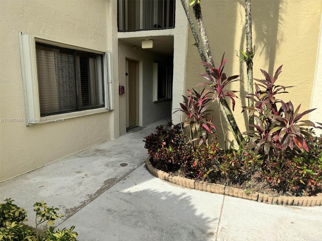 https://bt-photos.global.ssl.fastly.net/miami/1280_boomver_1_A11667664-2.jpg