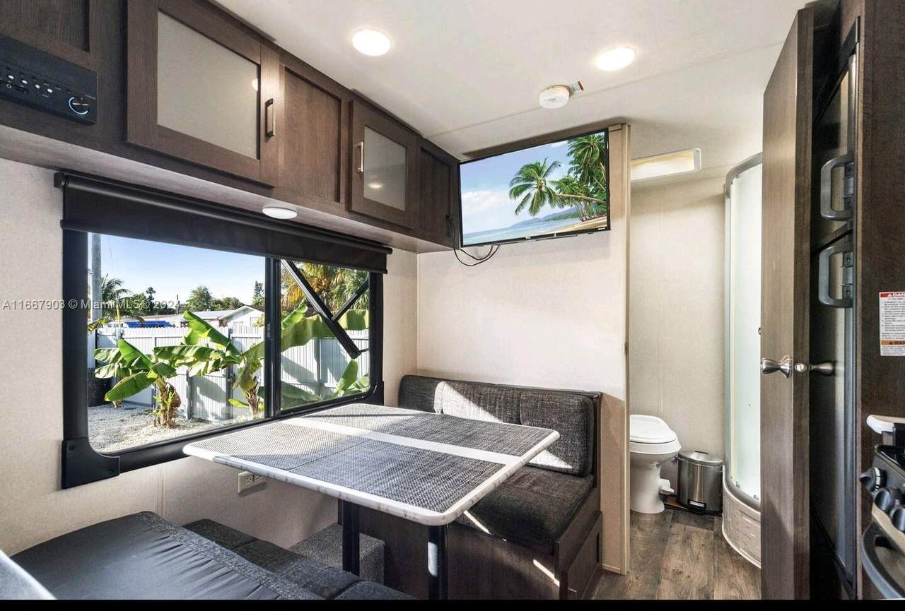 https://bt-photos.global.ssl.fastly.net/miami/1280_boomver_1_A11667903-2.jpg