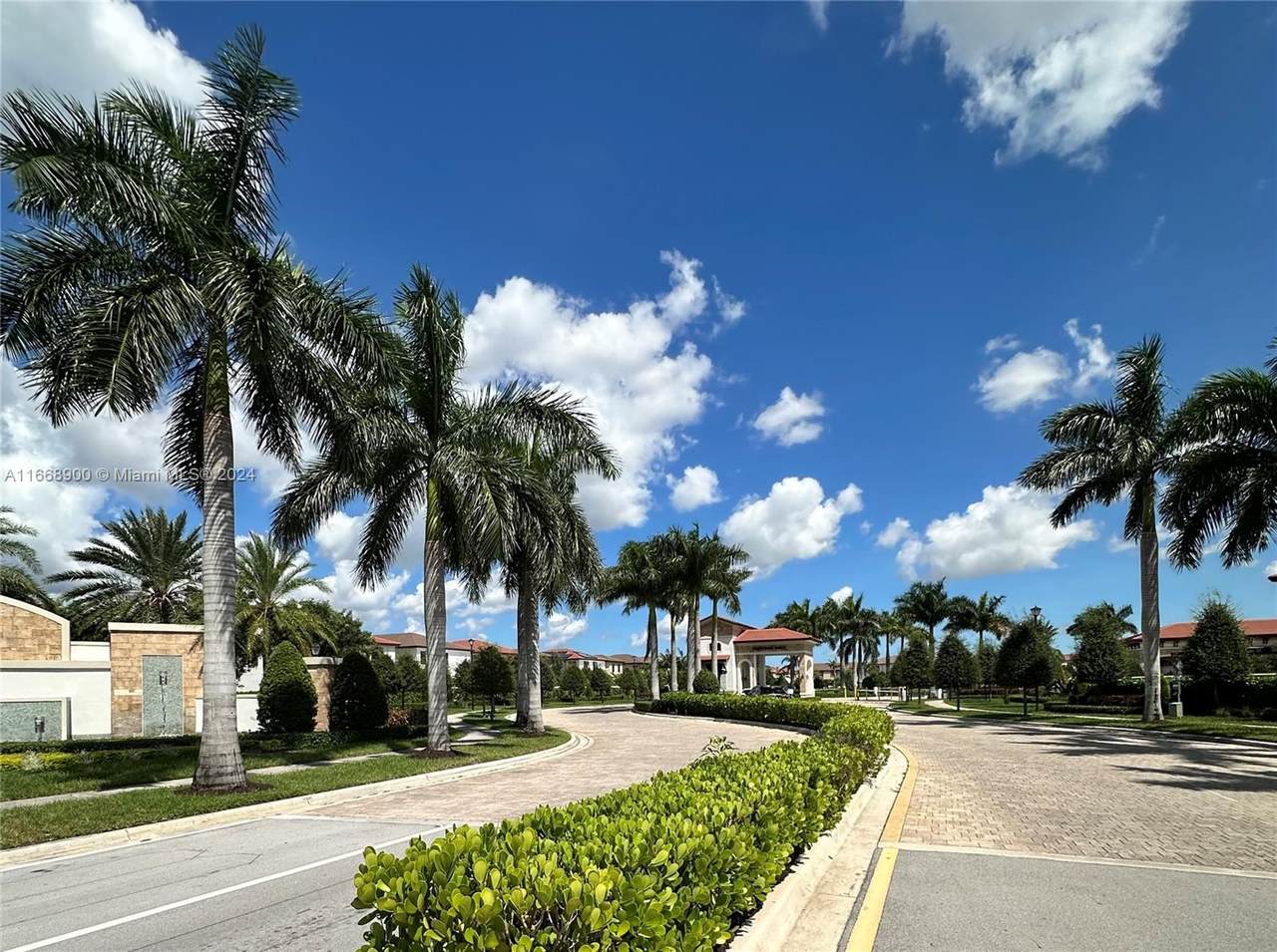 https://bt-photos.global.ssl.fastly.net/miami/orig_boomver_1_A11668900-2.jpg