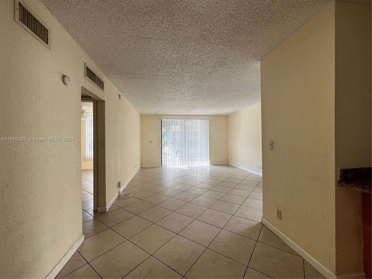 https://bt-photos.global.ssl.fastly.net/miami/1280_boomver_2_A11669362-2.jpg