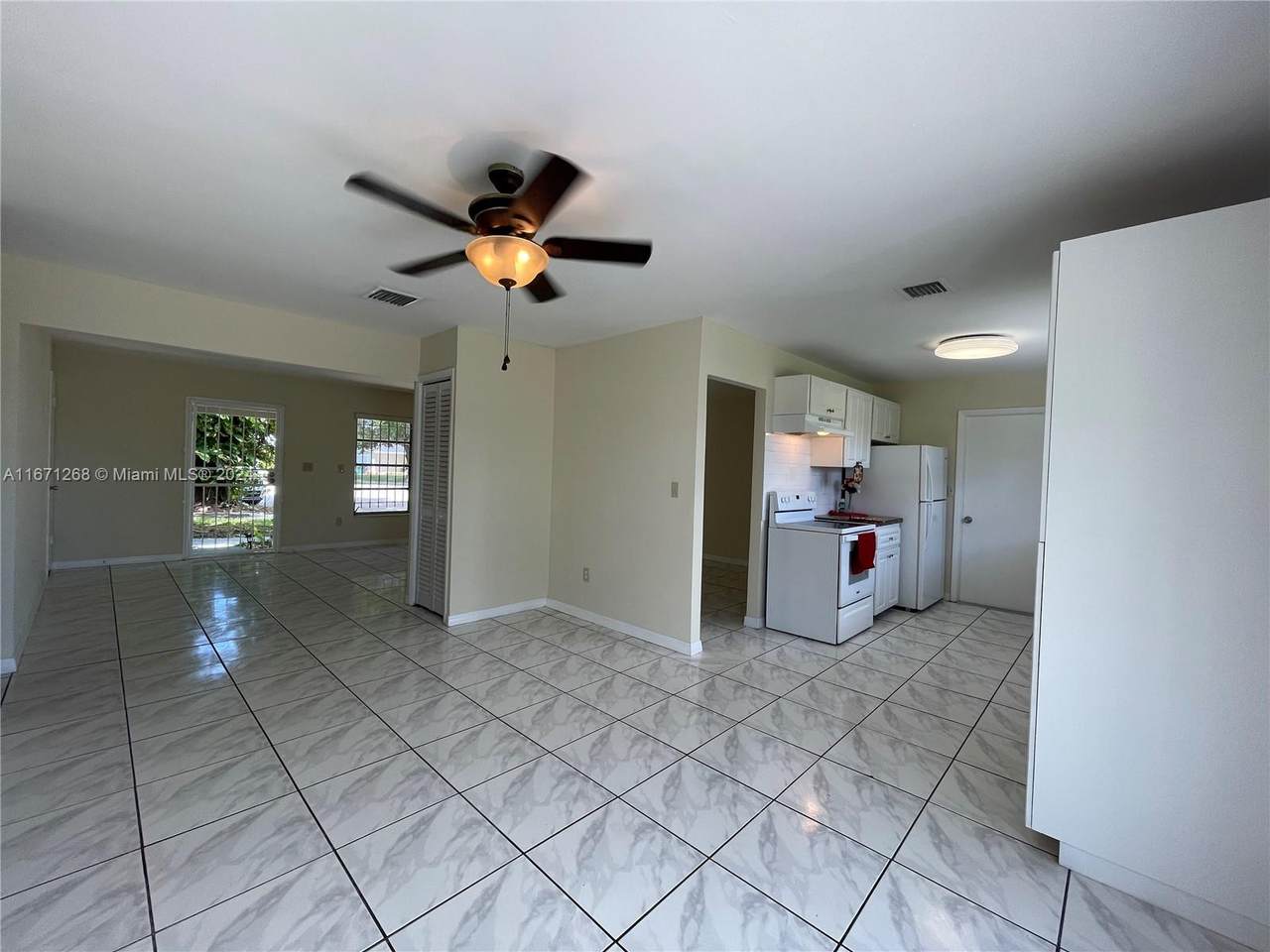 https://bt-photos.global.ssl.fastly.net/miami/1280_boomver_1_A11671268-2.jpg