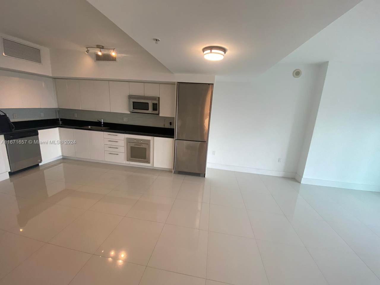 92 3rd St - Photo 1