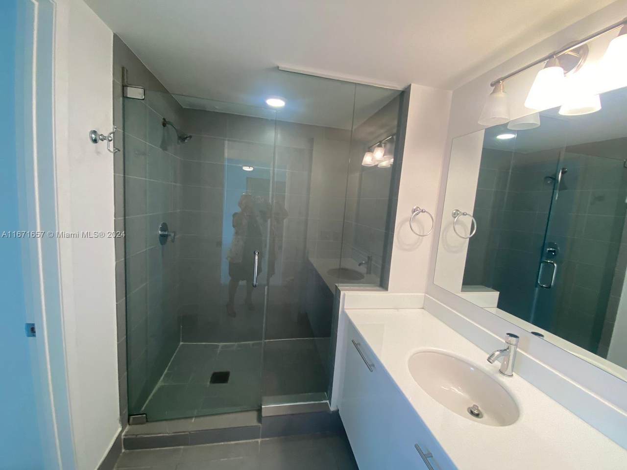 https://bt-photos.global.ssl.fastly.net/miami/1280_boomver_1_A11671657-2.jpg