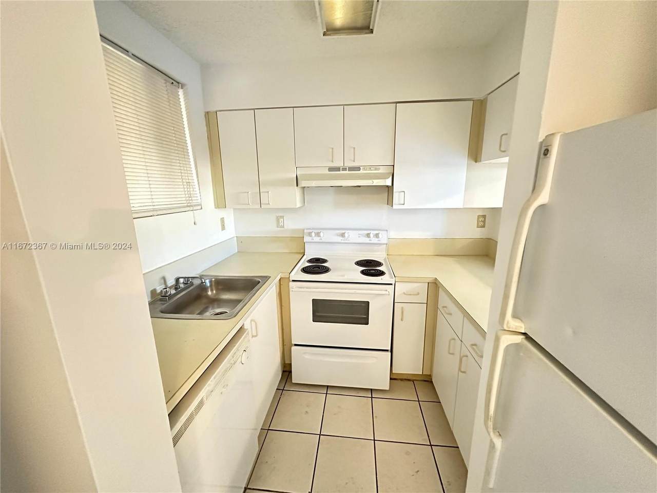 14930 82nd Ter - Photo 1