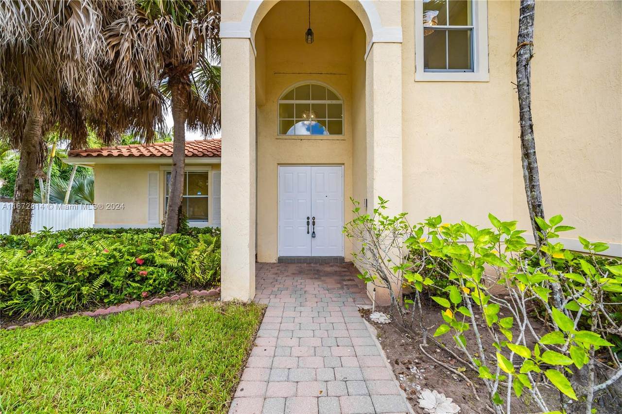 https://bt-photos.global.ssl.fastly.net/miami/1280_boomver_1_A11672814-2.jpg