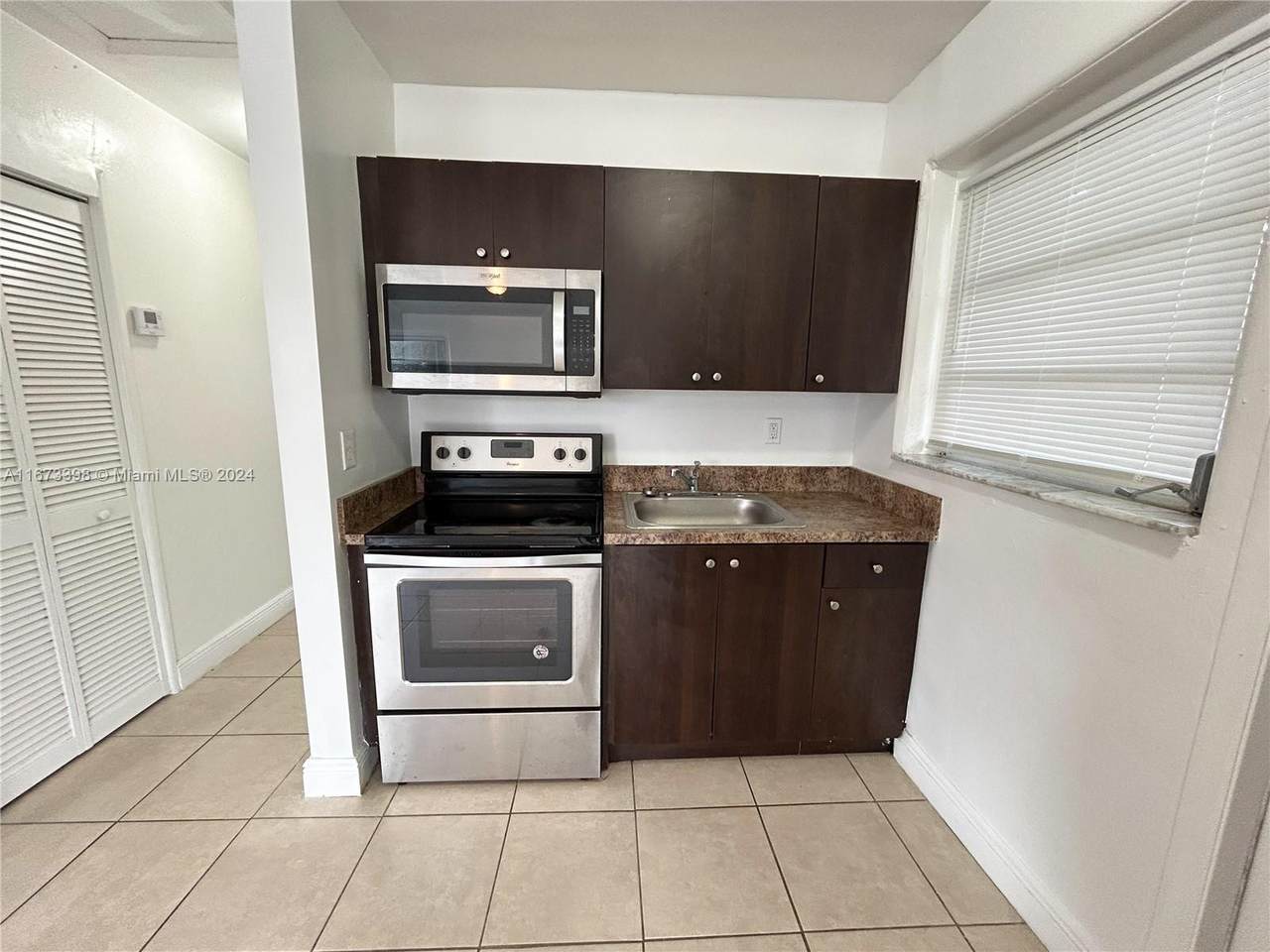 701 86th St - Photo 1