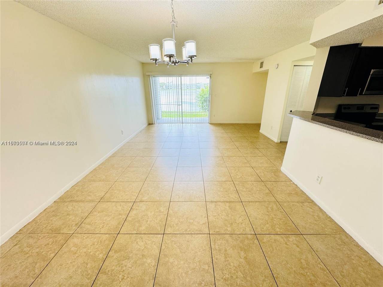 https://bt-photos.global.ssl.fastly.net/miami/1280_boomver_1_A11673507-2.jpg