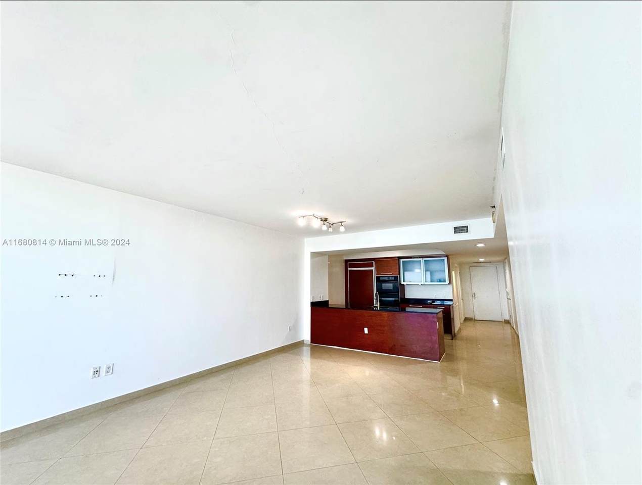 https://bt-photos.global.ssl.fastly.net/miami/1280_boomver_1_A11680814-2.jpg