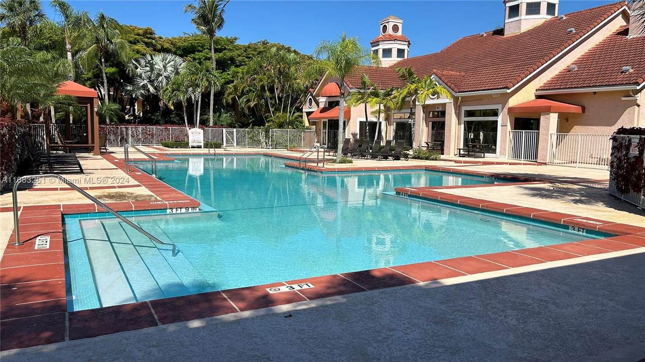 https://bt-photos.global.ssl.fastly.net/miami/1280_boomver_1_A11683251-2.jpg