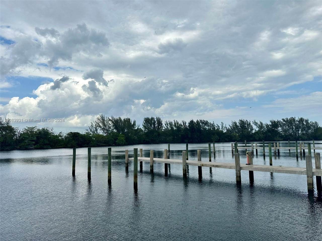 https://bt-photos.global.ssl.fastly.net/miami/1280_boomver_1_A11683931-2.jpg