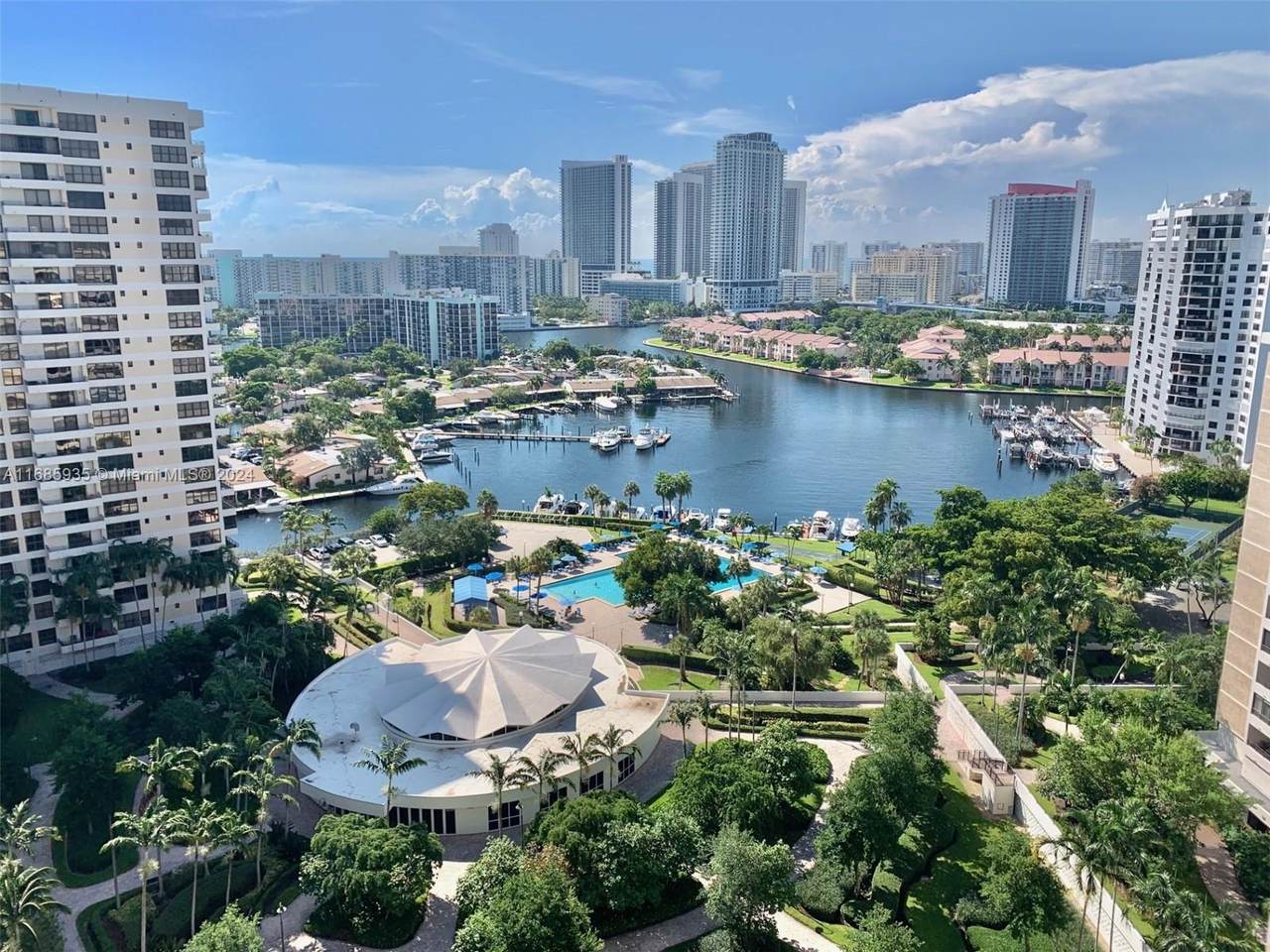 https://bt-photos.global.ssl.fastly.net/miami/1280_boomver_1_A11685935-2.jpg
