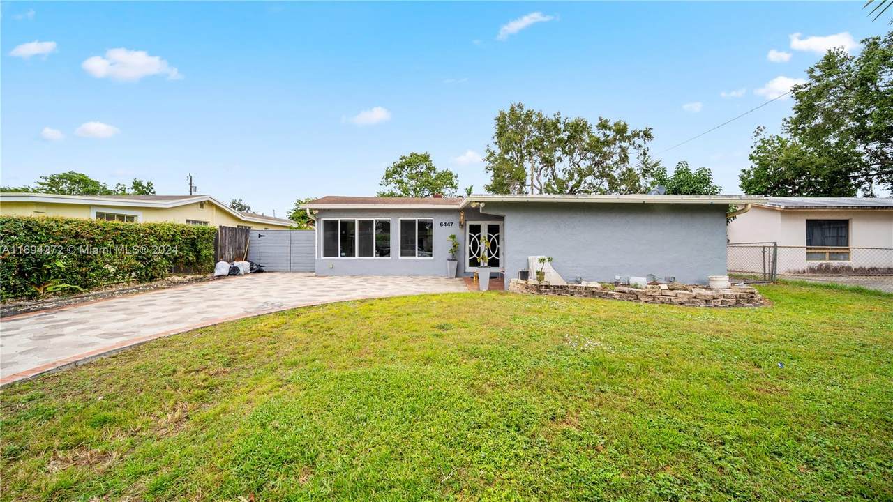 6447 Custer St - Photo 1