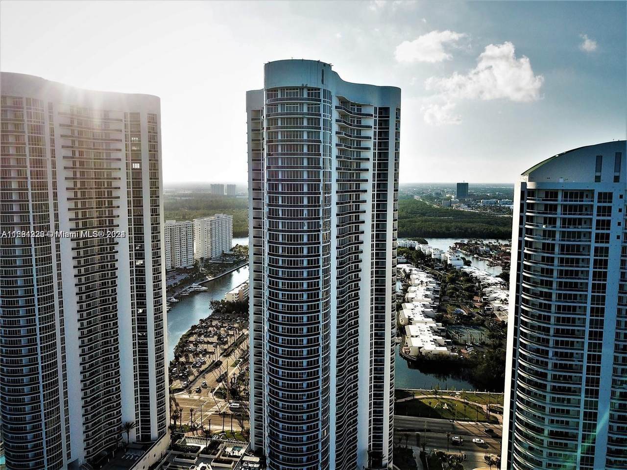 https://bt-photos.global.ssl.fastly.net/miami/1280_boomver_1_A11694326-2.jpg