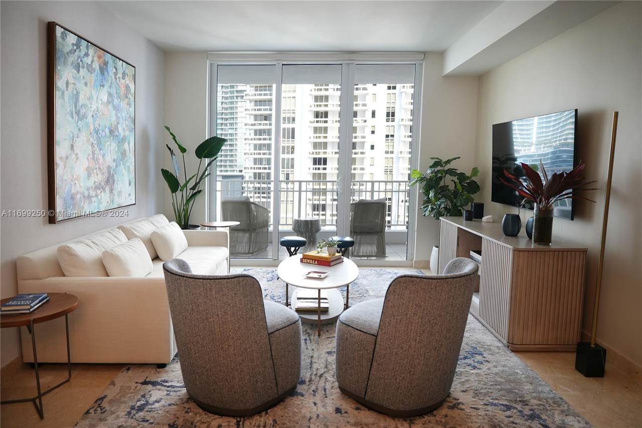 801 Brickell Key Blvd - Photo 1