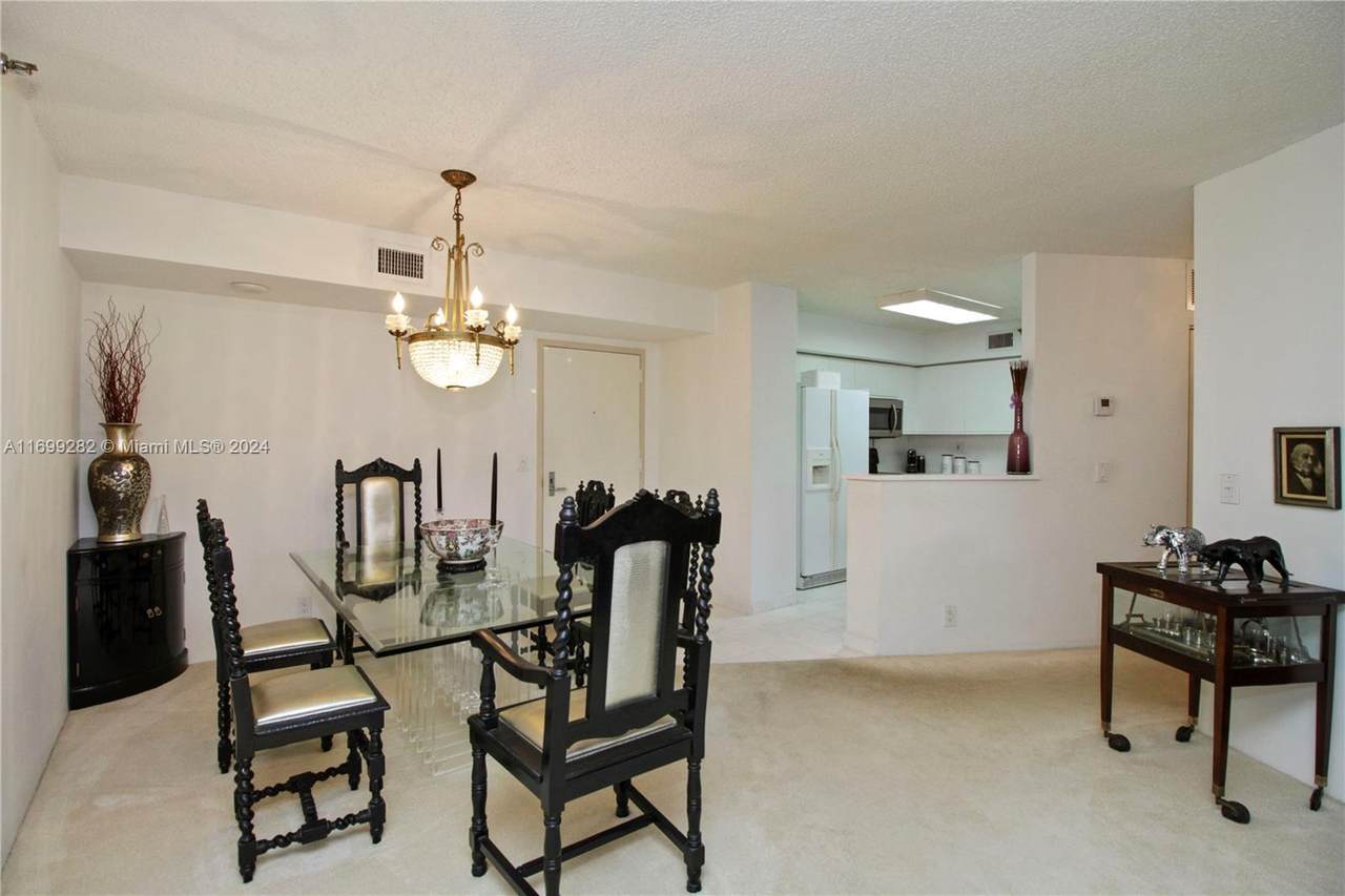https://bt-photos.global.ssl.fastly.net/miami/1280_boomver_1_A11699282-2.jpg