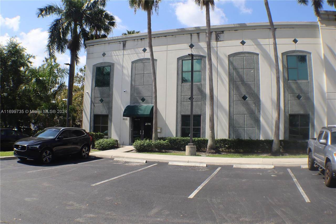1351 Sawgrass Corporate Pkwy - Photo 1