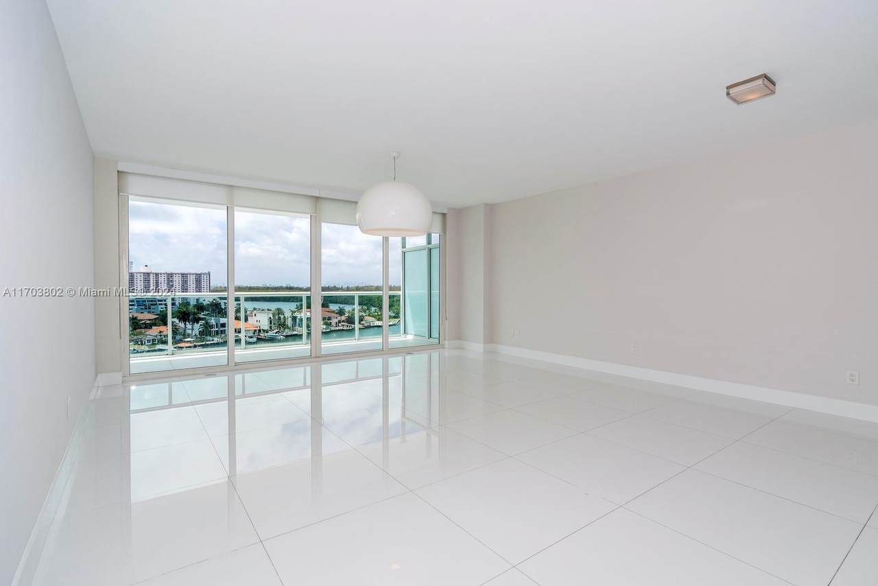 https://bt-photos.global.ssl.fastly.net/miami/1280_boomver_1_A11703802-2.jpg