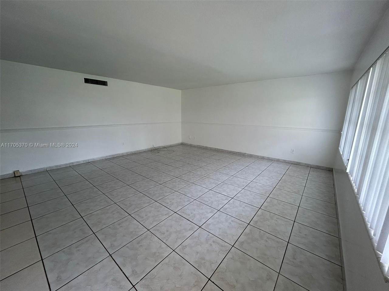 https://bt-photos.global.ssl.fastly.net/miami/1280_boomver_1_A11705370-2.jpg
