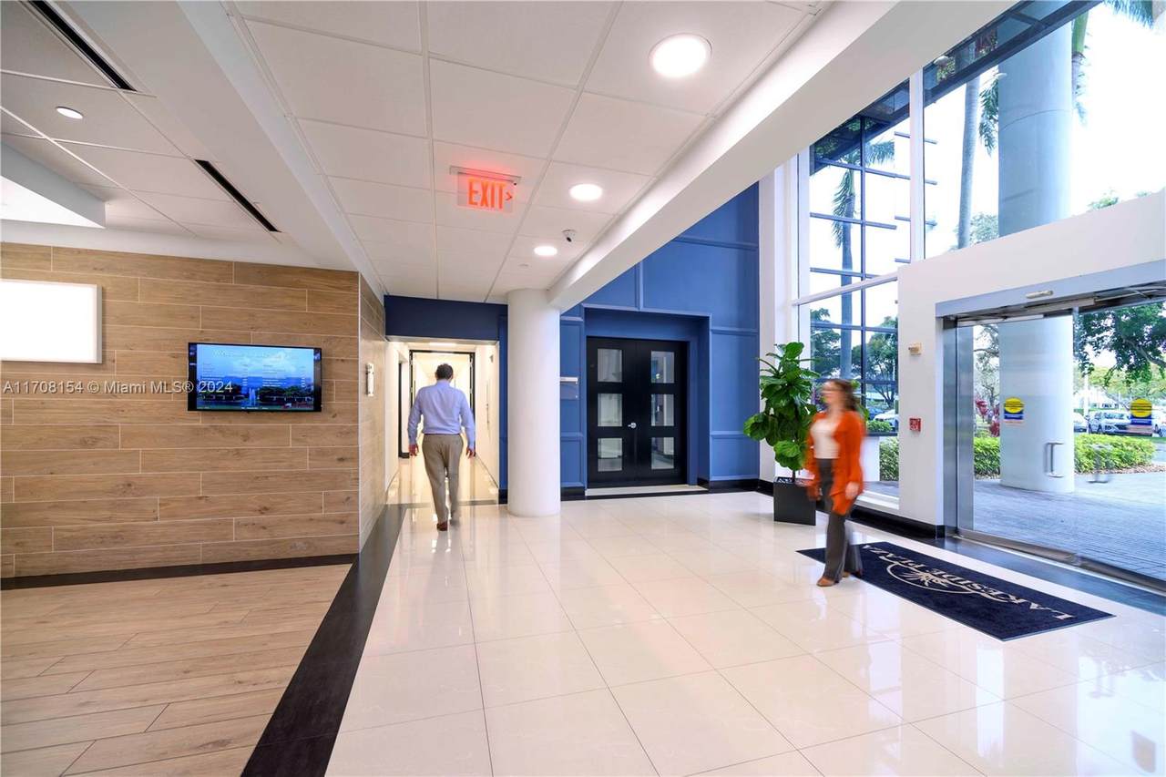 https://bt-photos.global.ssl.fastly.net/miami/1280_boomver_1_A11708154-2.jpg