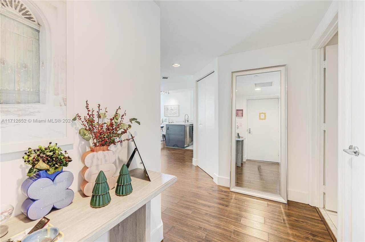 55 6th St - Photo 1