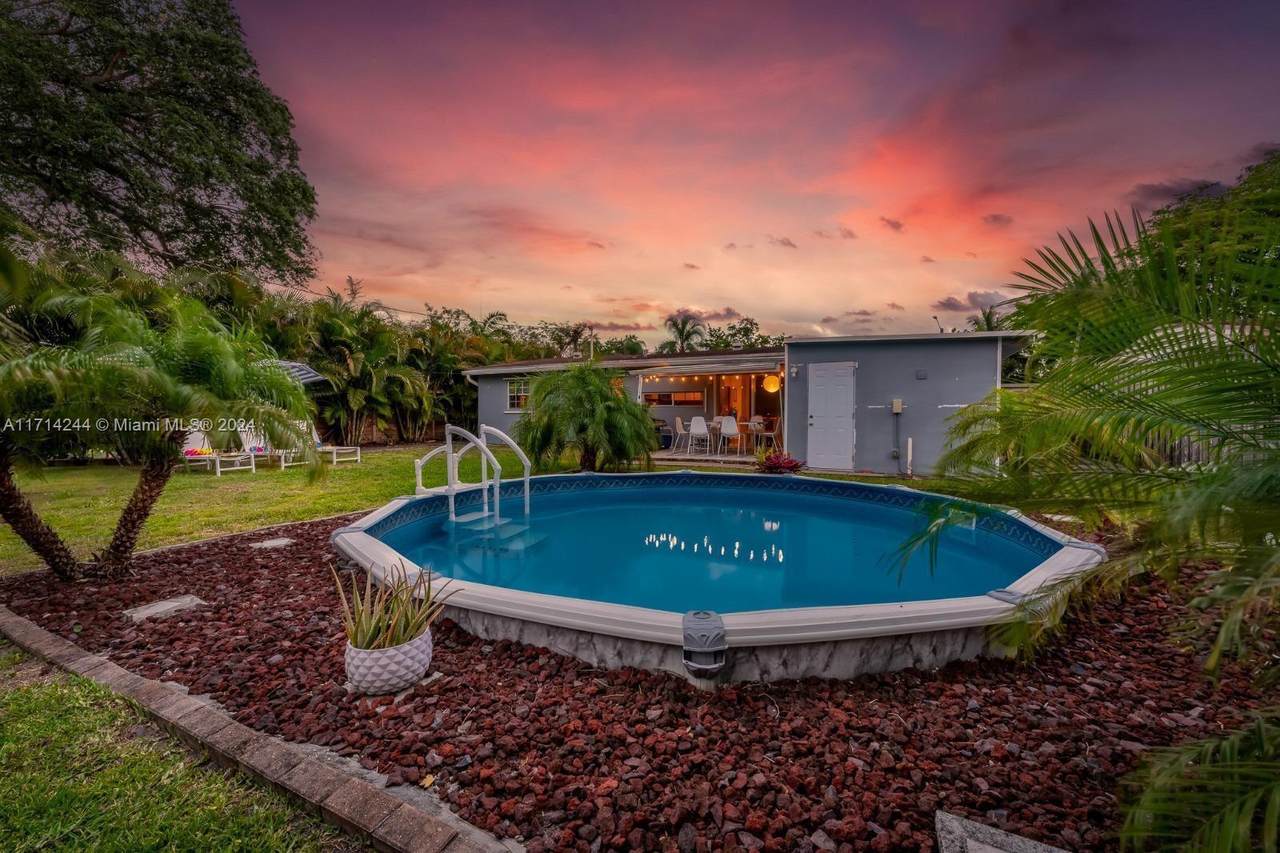 5631 Simms St - Photo 1