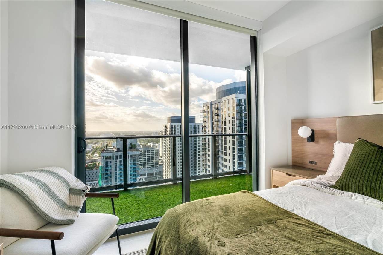 https://bt-photos.global.ssl.fastly.net/miami/1280_boomver_1_A11720200-2.jpg