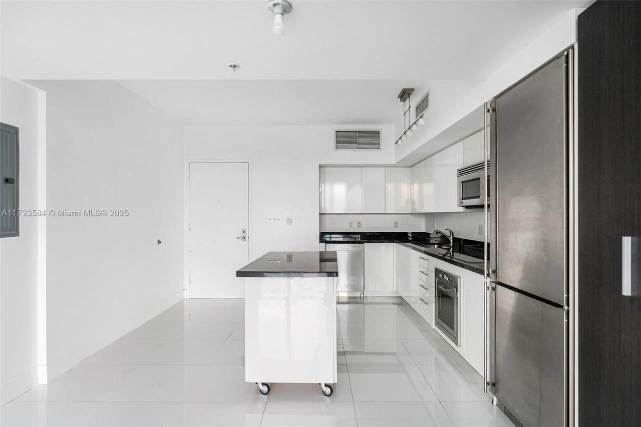 92 3rd St - Photo 1