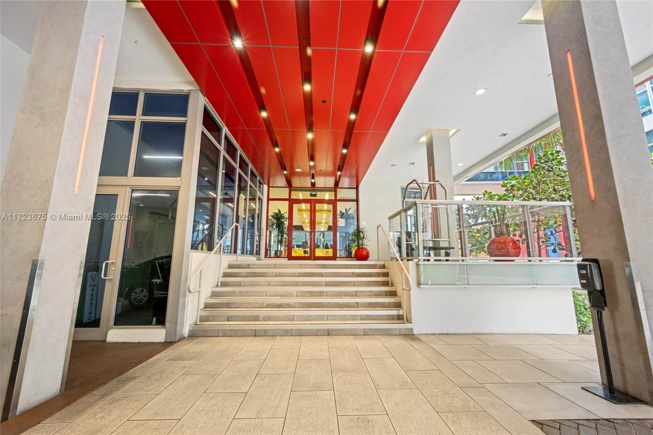 777 Ocean Dr - Photo 1