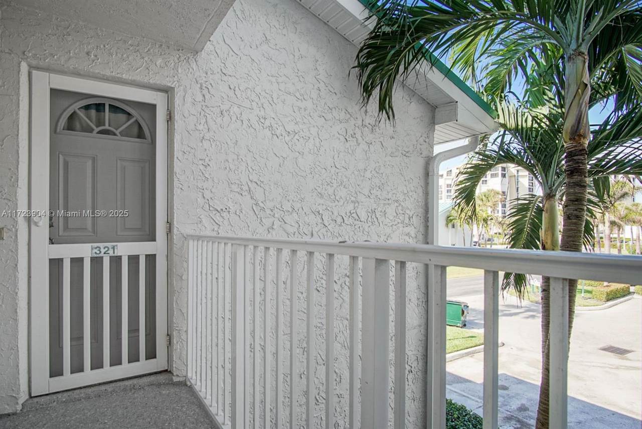 https://bt-photos.global.ssl.fastly.net/miami/1280_boomver_1_A11723904-2.jpg