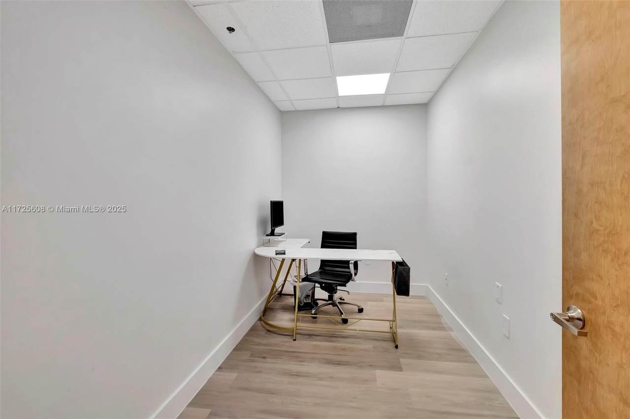https://bt-photos.global.ssl.fastly.net/miami/1280_boomver_1_A11725608-2.jpg