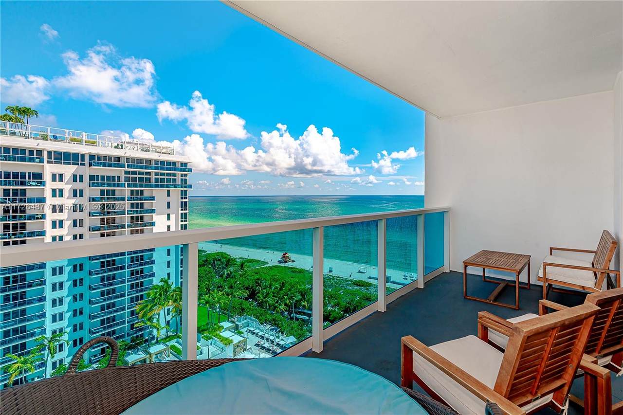 2301 Collins Ave - Photo 1