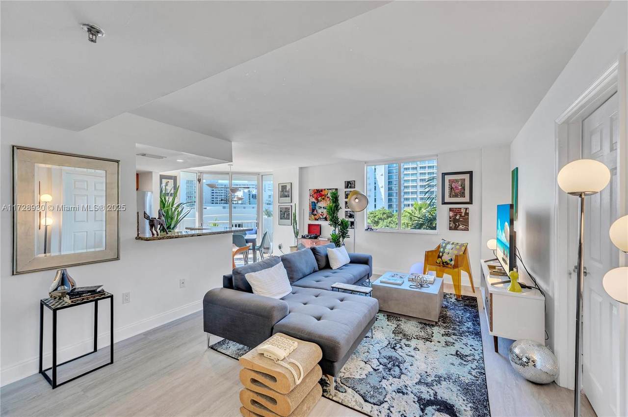 1621 Bay Rd - Photo 1