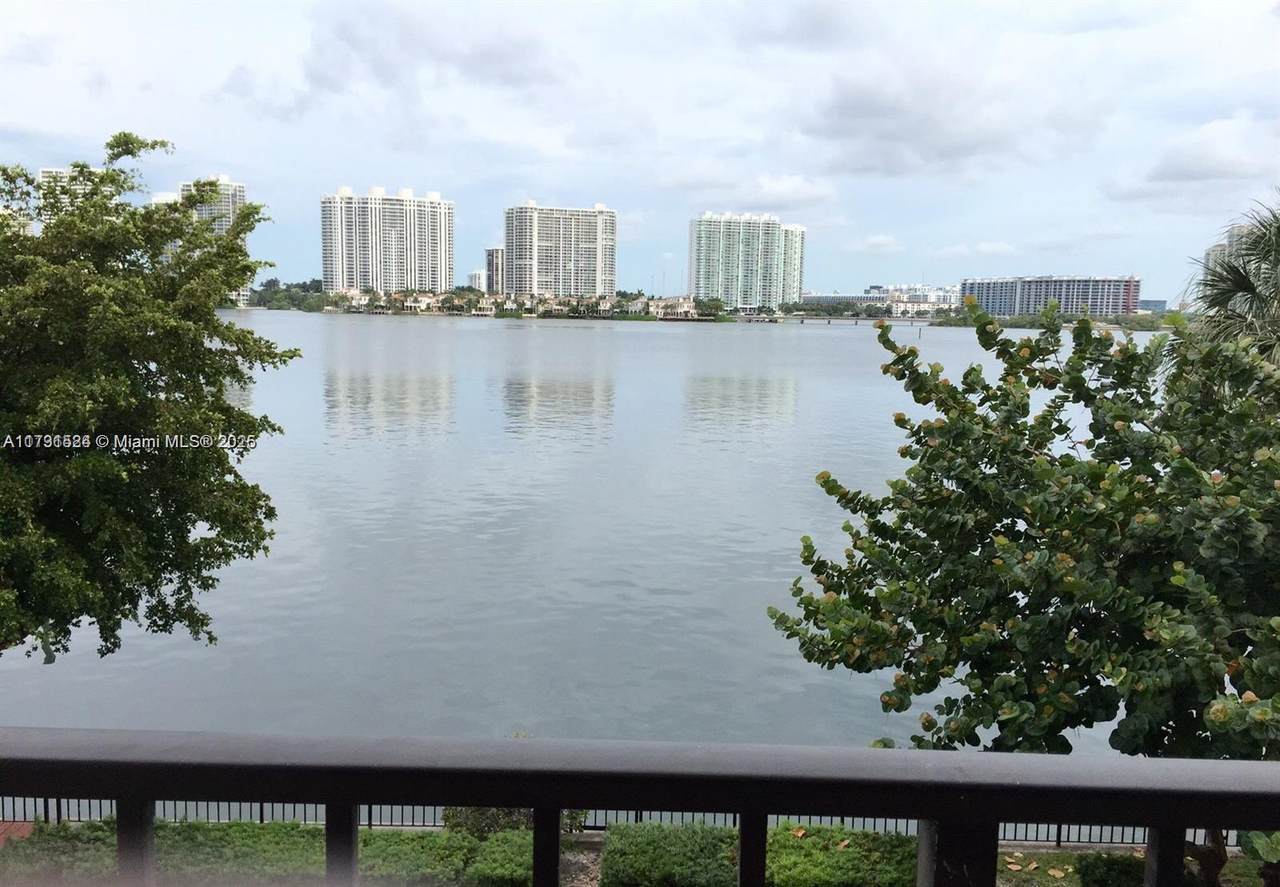 17878 Bay Rd - Photo 1