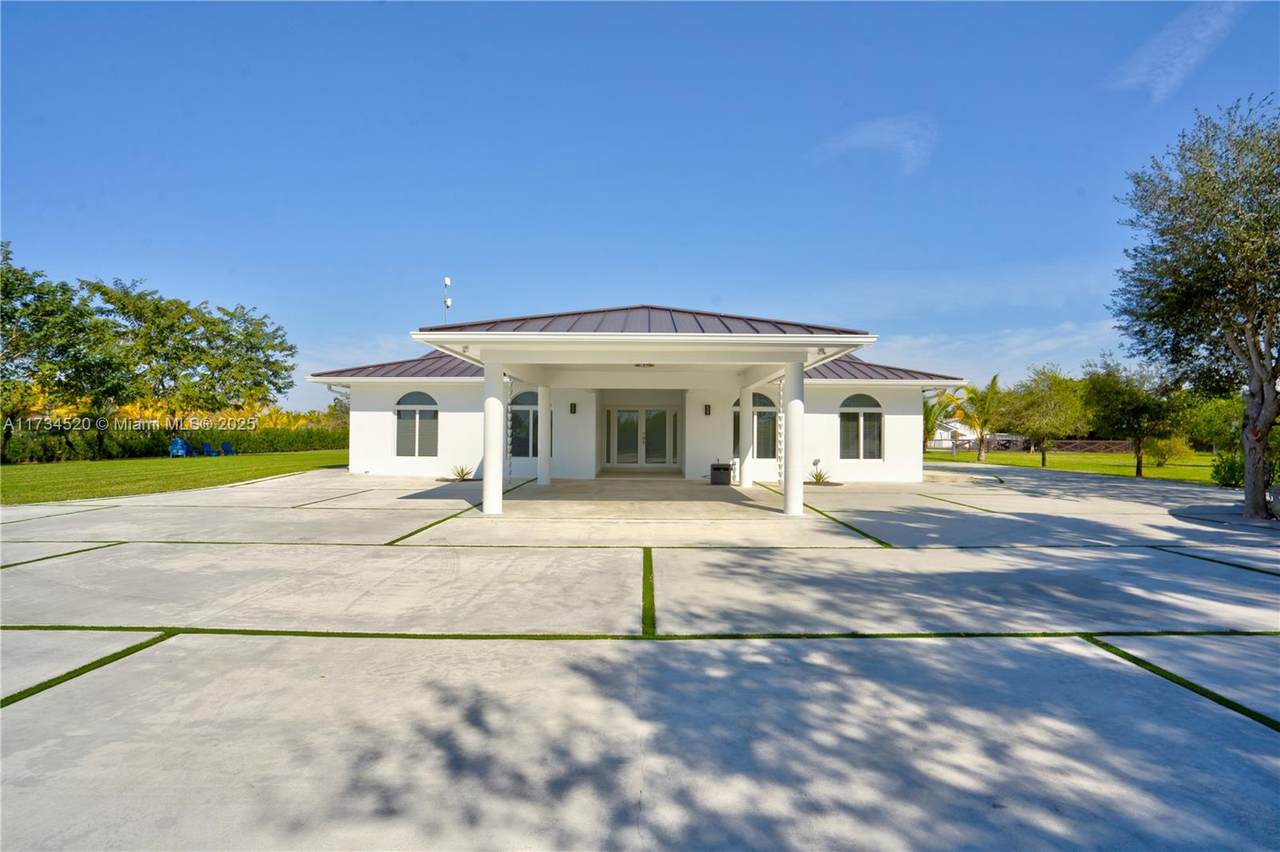 20407 226th St - Photo 1