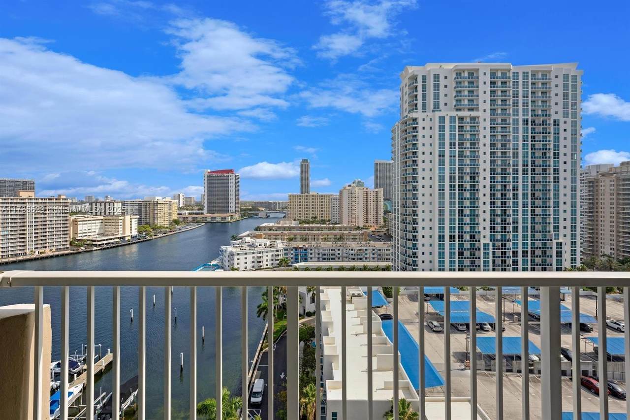 1965 Ocean Dr - Photo 1