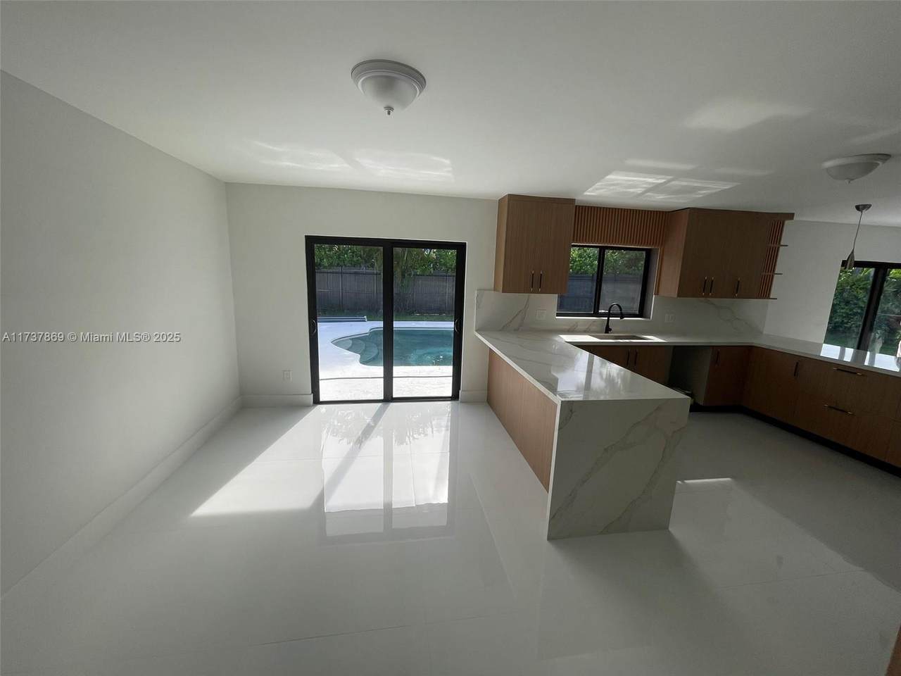 https://bt-photos.global.ssl.fastly.net/miami/1280_boomver_1_A11737869-2.jpg