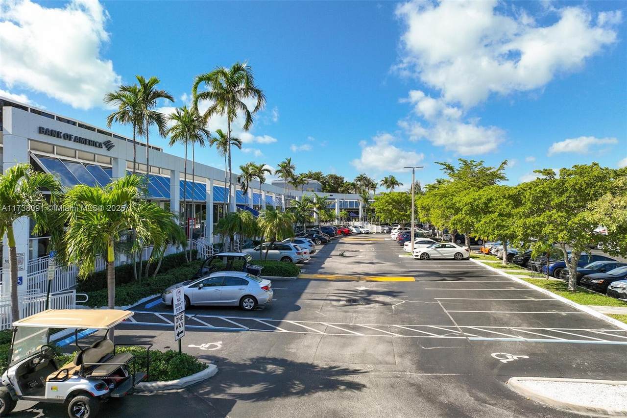 https://bt-photos.global.ssl.fastly.net/miami/1280_boomver_1_A11738091-2.jpg