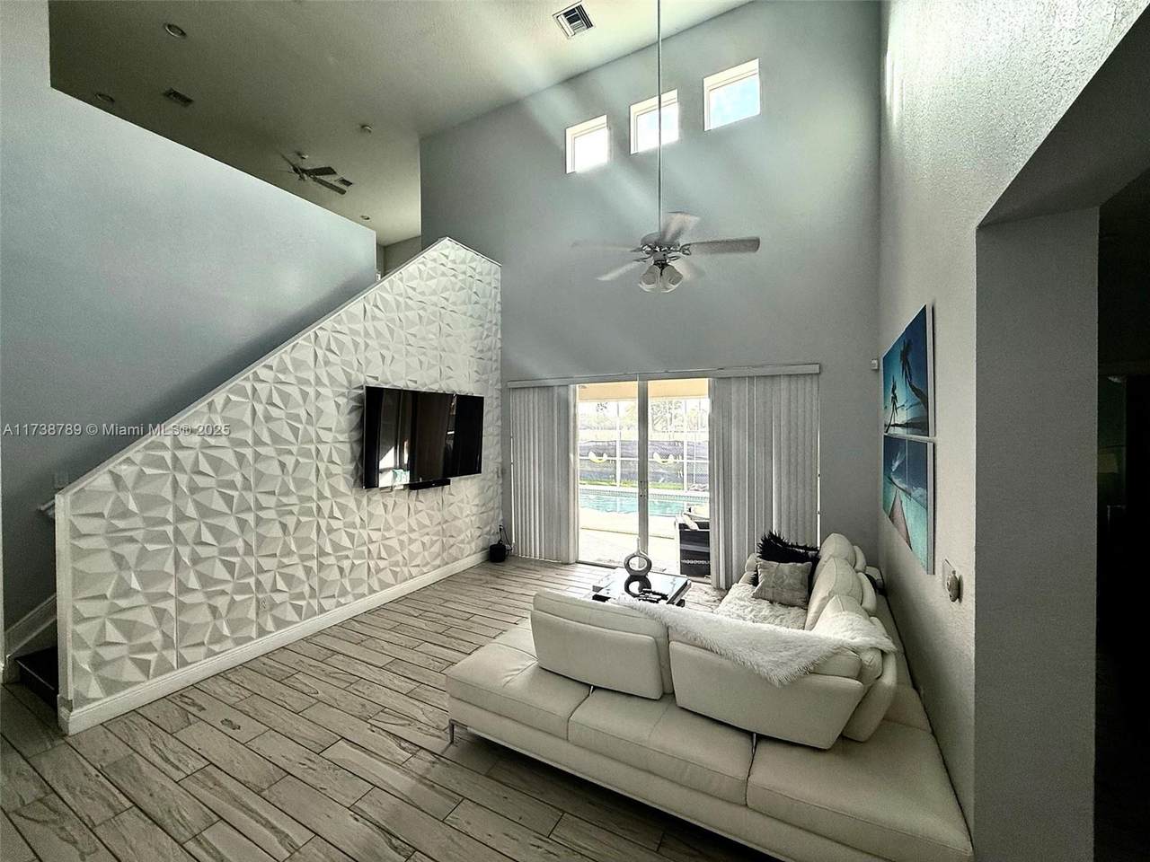 https://bt-photos.global.ssl.fastly.net/miami/1280_boomver_1_A11738789-2.jpg