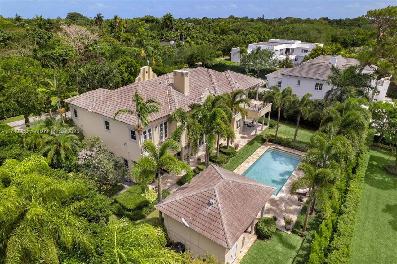 8010 Ponce De Leon Rd - Photo 1