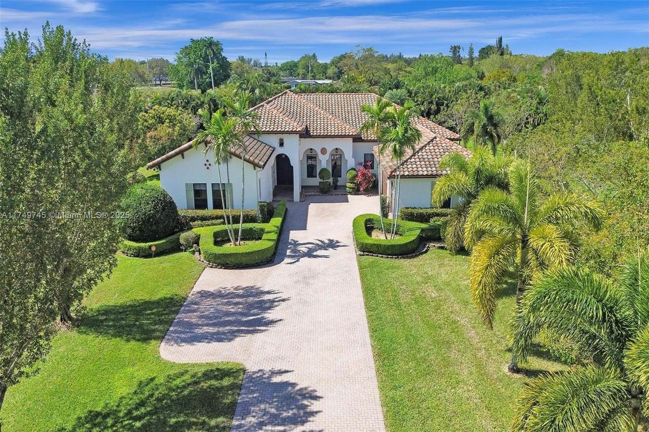 4455 Parkside Rd - Photo 1