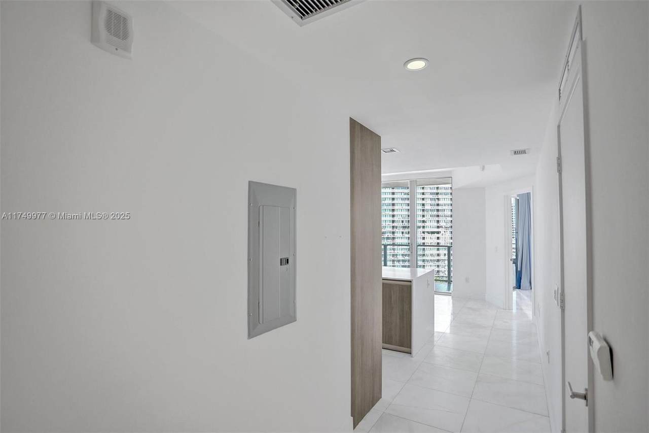 https://bt-photos.global.ssl.fastly.net/miami/orig_boomver_1_A11749977-2.jpg