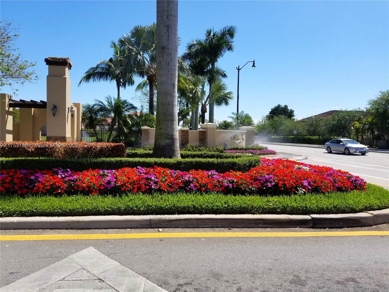 3395 9th St - Photo 1