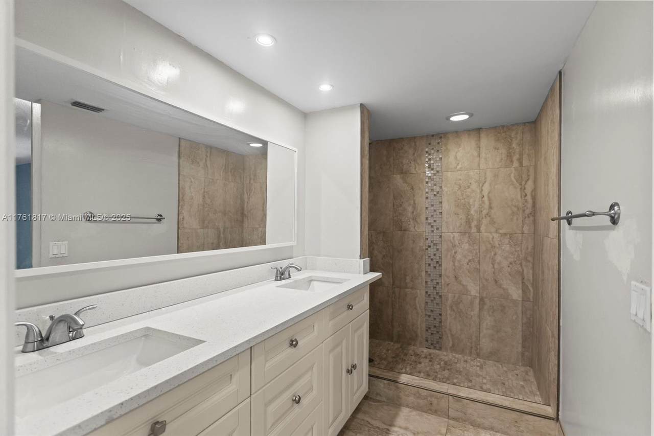 6160 54th Ln - Photo 1