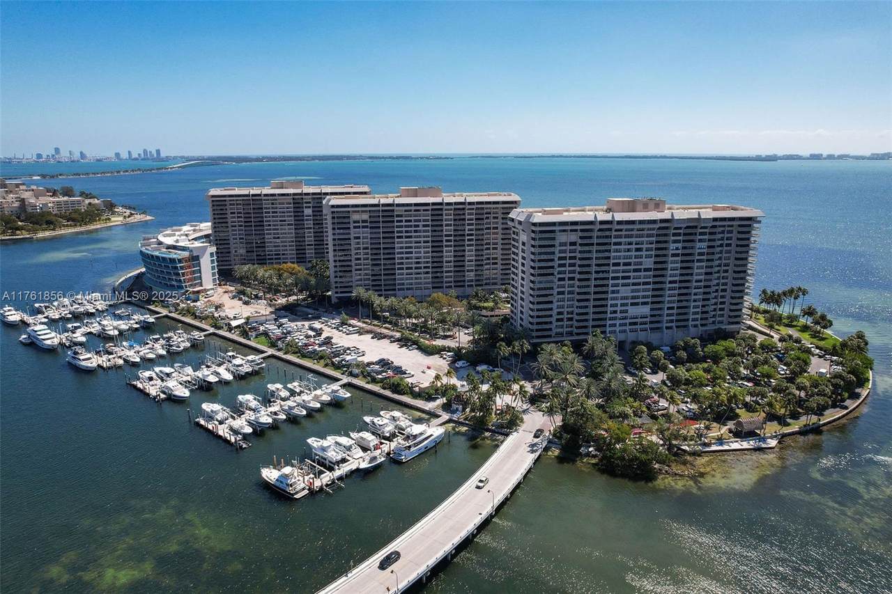 https://bt-photos.global.ssl.fastly.net/miami/1280_boomver_1_A11761856-2.jpg
