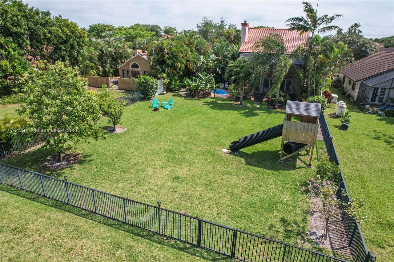 https://bt-photos.global.ssl.fastly.net/miami/1280_boomver_1_A11764291-2.jpg
