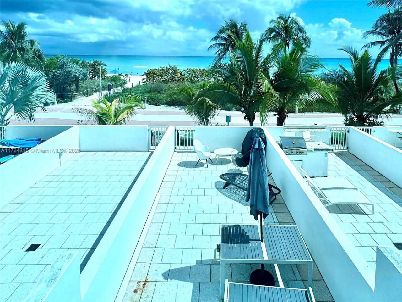 5445 Collins Ave - Photo 1