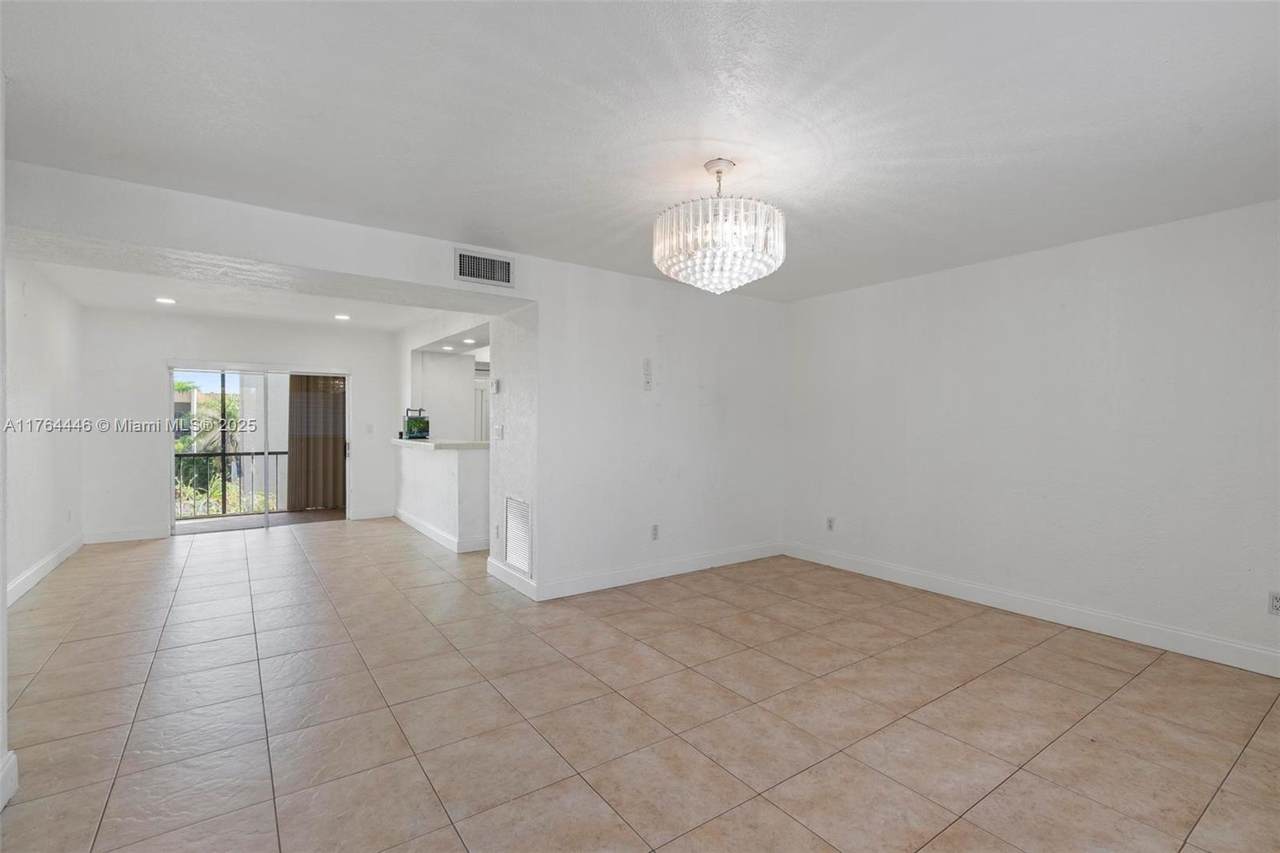 8401 107th Ave - Photo 1