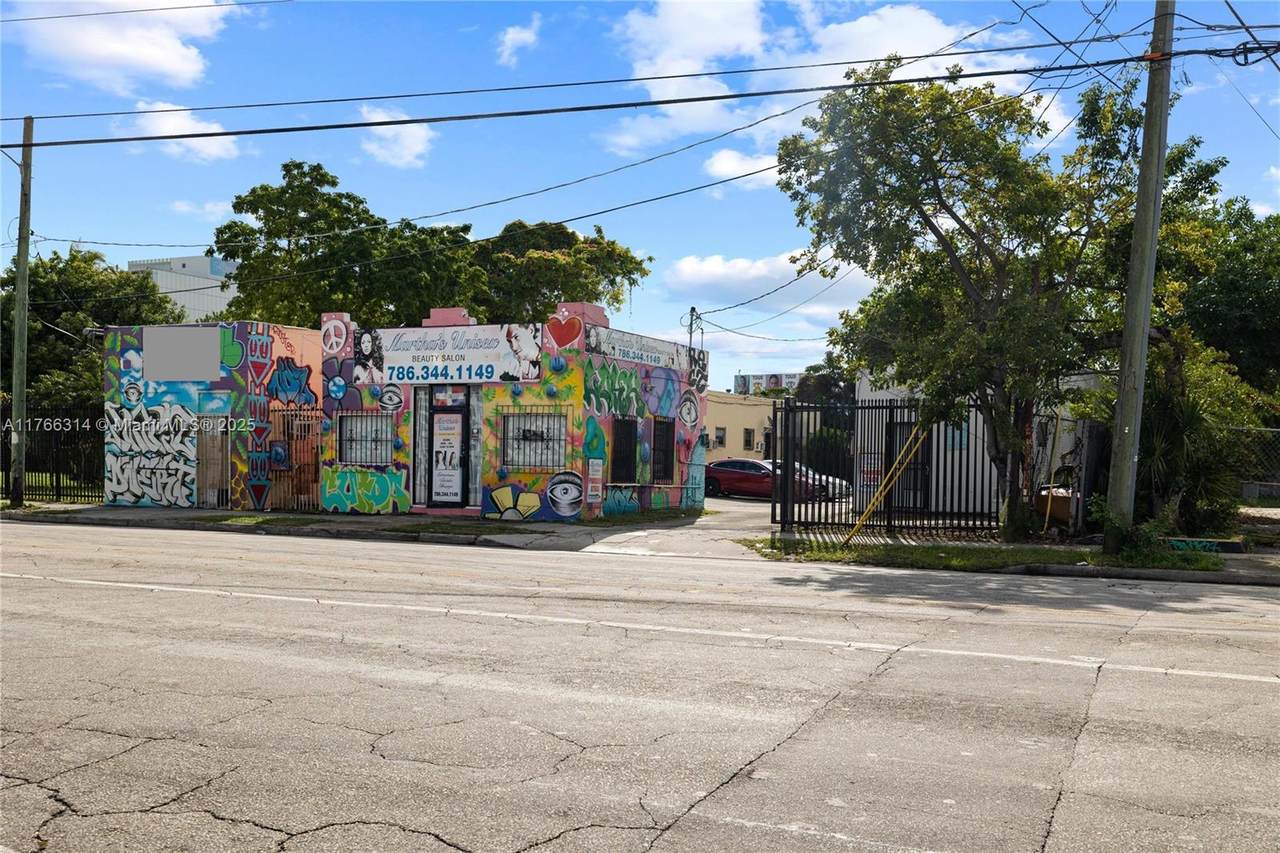 https://bt-photos.global.ssl.fastly.net/miami/1280_boomver_1_A11766314-2.jpg