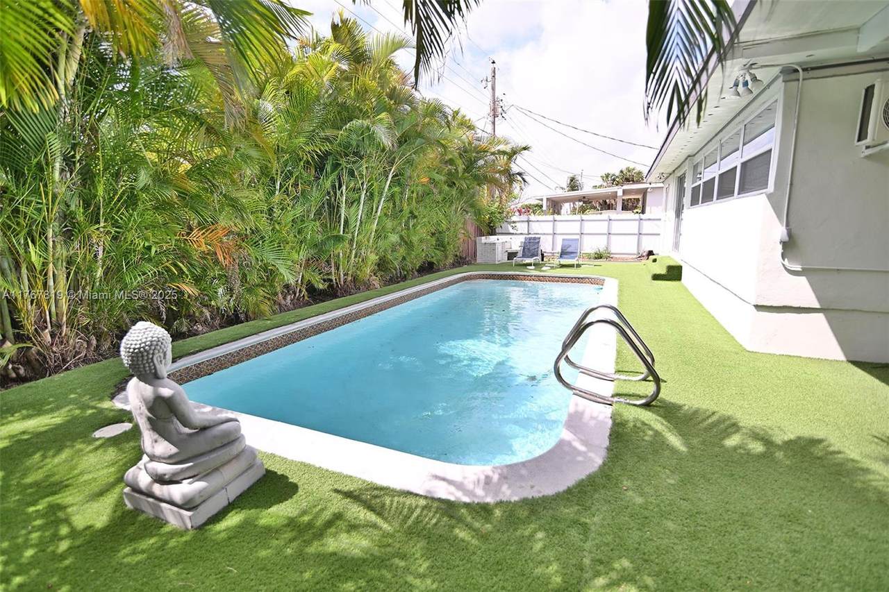 https://bt-photos.global.ssl.fastly.net/miami/1280_boomver_1_A11767819-2.jpg