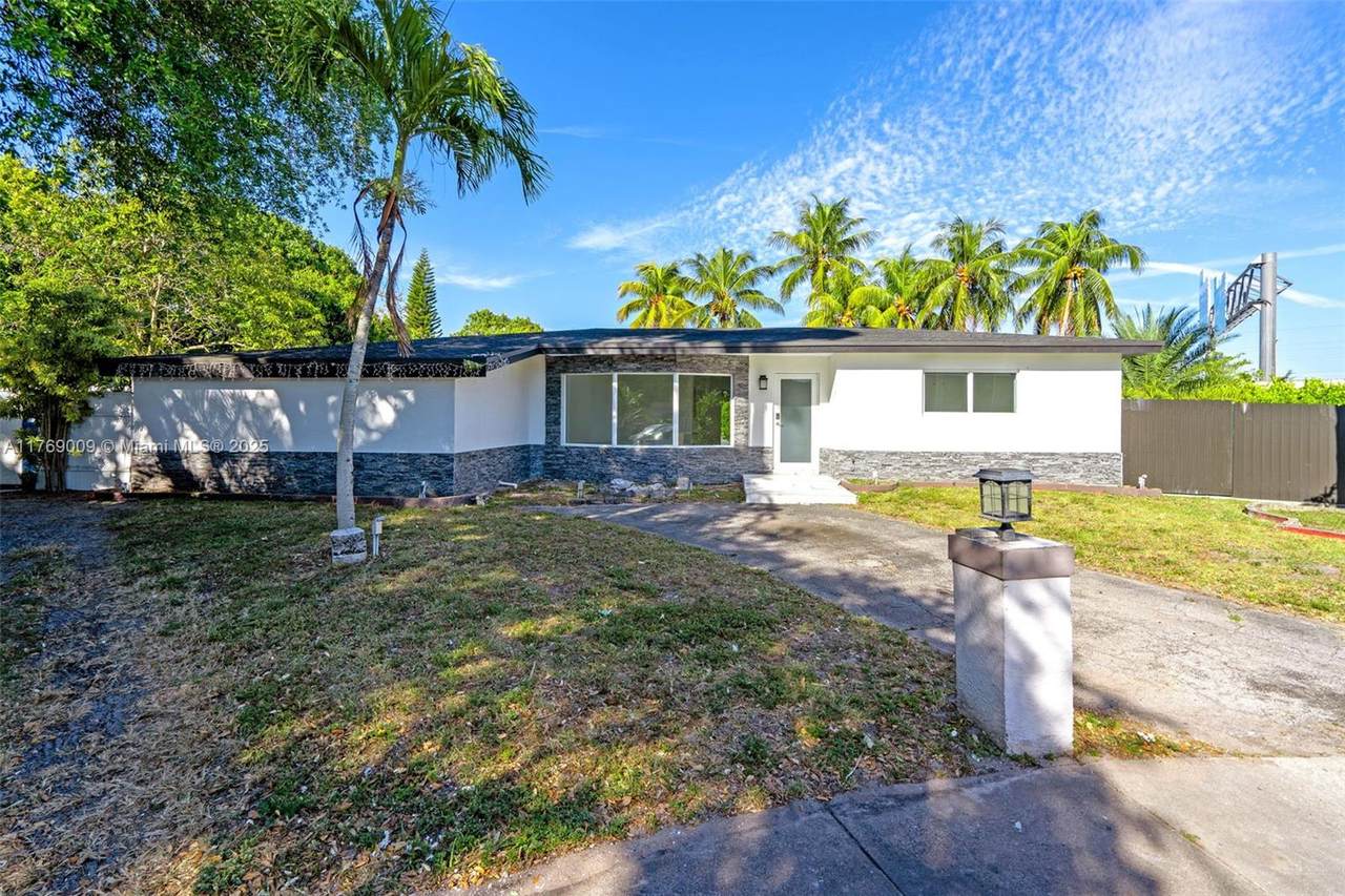 5241 Redwood Ct - Photo 1